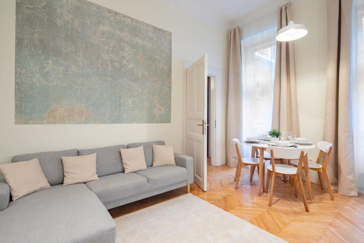 Quiet Comfort - Central Buda Budapest Kültér fotó